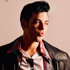 Alex Swindle's Instagram, Twitter & Facebook