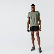 They're lightweight and breathable, but still offer good support and coverage. Run Dry Men S Running Shorts Black Decathlon