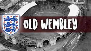 British empire exhibition stadium, auch kurz the twin towers oder old wembley genannt) war ein stadion in wembley, einem teil des londoner bezirks brent.das 1923 eröffnete bauwerk wurde im wesentlichen für fußballspiele auf nationalem und internationalem niveau genutzt, war jedoch auch austragungsort der olympischen. Kathedrale Des Weltfussballs Old Wembley The Empire Stadium Youtube