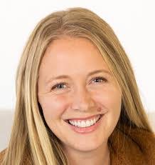 Mindy Dickinson's Instagram, Twitter & Facebook