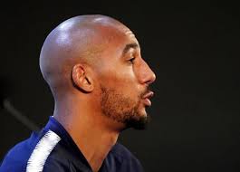 Monchi considera que Nzonzi es un jugador mejor con respecto a Malcom