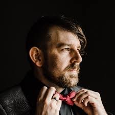 Derek Justice 📽️ 🎬 (@ouchmyheadhurts)