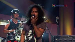 Official music video from slank 'terserah'.subscribe to musik slank here: Chord Kunci Gitar Terserah Slank Tribun Jateng