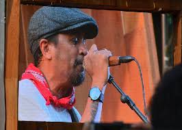 Apa saja tips untuk membuat suara saya belajar vocal sendiri dan melihat cara cara di youtube dan google. Authenticity Glenn Fredly Sang Cahaya Dari Timur