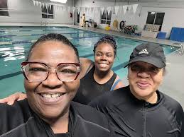 Hit her up Sade Clark & Go get yall summer bodies together 🥰