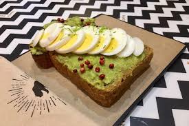Potential additional ingredients that enhance the flavor are olive oil, hummus. Fancytoast Il Paradiso Dei Toast Ha Aperto In Moscova Conosco Un Posto