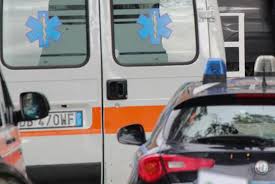 Il campione italiano di rally paolo andreucci è ferito gravemente dopo un incidente a bord. 8rpxlvj7dzeifm