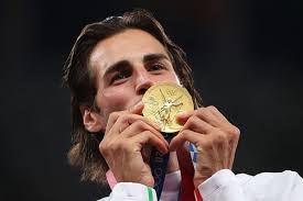 C'est le fils de marco tamberi qui. Ny4kyq Tdwzchm