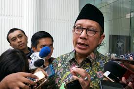 Dalam perlawanan rakyat di papua, terjadi hubungan kerja sama antara gerilyawan dengan pasukan penyusup sekutu sehingga rakyat mendapatkan modal senjata dari sekutu. Lowongan Kerja Guru Agama Kristen Di Papua Lowongan Kerja Guru Agama Kristen 2016 Seputaran Guru