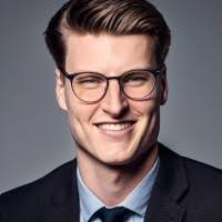 2700+ perfiles de «Henze»