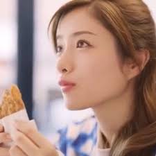 石原さとみさん imotas ishr instagram写真と動画 おだんご アイシャドウ 写真
