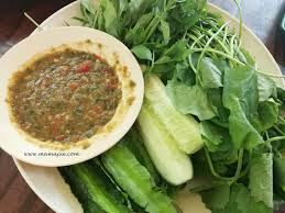 Nama botani lain yang sinonim dengan selom ialah sium javanicum dan oenanthe stolonifera. Mamajue Story