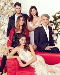 Ore di lavoro in azienda, per scegliere tessuti e abbinamenti, ognuna con le proprie idee. Los Rodri Jeremias Rodriguez Belen Cecilia Rodriguez Facebook