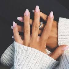 Todo va a depender de tu imaginación, esta temporada de verano viene cargada de neón, colores chillones y el diseño de uñas nupciales, lo elegirás tu, recuerda siempre llevar tonos blancos, perla, rosa muy claro, y sin miedo puedes usar pedrería, apliques y. 50 Ideas De Diseno De Unas De Color Rosa Dulce Para Una Manicura Que Se Adapte Exactamente A Lo Que Necesitas 2021 Princesas