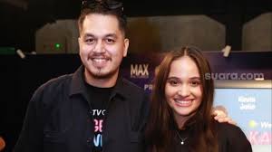 Link nonton streaming film kaget nikah episode 5 bisa didapatkan melalui artikel berikut ini, simak infonya. Aurora Ribero Dan Kevin Julio Jadi Suami Istri Di Series Kaget Nikah