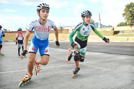 En este tipo de deportes las personas que los realizan pueden tener adversarios o no, por ello este tipo de deportes está dividido en dos grandes grupos Deportes Individuales Y Grupales Basquetbol