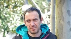 Euskaldunongan Everesteko igoerak sortu zuen zirrara komiki bidez irudikatu  nahi izan dugu”