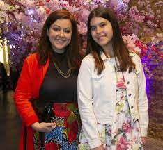 Erdélyi mónika is belecsöppent az édes életbe. Erdelyi Monika Nem Latott A Lanyom Monika Show T Borsonline