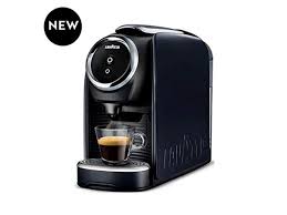 Plus a choice of exquisite lavazza coffee beans to enjoy coffee shop quality drinks, in a range of cutting edge bean to cup machine technologies. Lavazza Blue Classy Mini Single Serve Espresso Coffee Machine Lb 300 Newegg Com