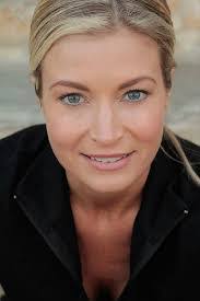 Erin Rood's Instagram, Twitter & Facebook