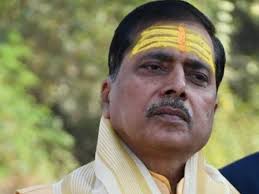 mp mauganj bjp mla pradeep patel marches into police station alleging sho  wants to arrest him MP में अचानक पुलिस स्टेशन पहुंचे BJP विधायक प्रदीप  पटेल, खुद की गिरफ्तारी पर अड़े; SHO