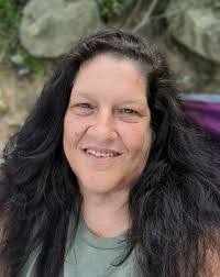 Melissa Stelly's Instagram, Twitter & Facebook