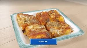 Sfincione palermitano fatto in casa. Giusina In Cucina Ricetta Sfincione Di Giusina Battaglia