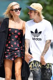 Justin bieber & hailey baldwin go for an afternoon stroll in beverly hills 10.7.15. Hailey Baldwin Hailey Bieber Starportrat News Bilder Gala De