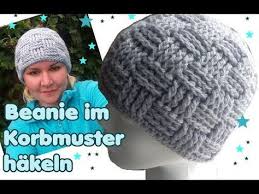 Hallo ihr lieben ,ich zeige euch heute wie ihr ganz einfach diese tolle mütze mit dem tollen rippelmuster häkeln könnt.super einfach und in allen größen mögl. Mutze Im Korbmuster Hakeln Anfanger Geeignet Youtube Mutze Hakeln Anleitung Beanie Hakeln Mutze Hakeln