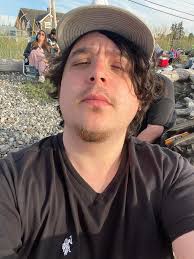 I'M BACK. HAD A TOUGH 48 HOURS. WE'VE HANDLED THE UPS AND DOWNS. WE'VE  ENDURED THE PAIN AND CHEERED THE GLORY. WE'VE STOOD BY THIS TEAM THROUGH IT  ALL, BECAUSE THAT'S WHAT