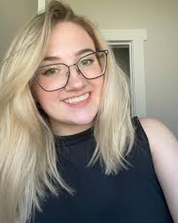 Grace Combs's Instagram, Twitter & Facebook