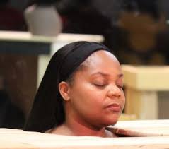 Hairpiece's bickering wigs absolutely hilarious