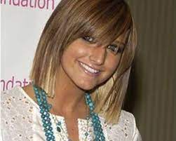 Short Straight Hairstyles With Bangs Short Hair Hair Styles Hairstyles With Bangs Straight Hairstyles