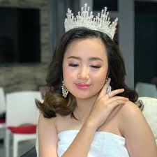 HMUA By: Nicole Ibanez Futari