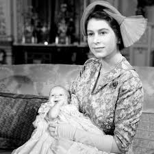 A young elizabeth waved to the crowd while leaving buckingham palace in 1937. In Pictures Queen Elizabeth Ii At 90 In 90 Images Bbc News