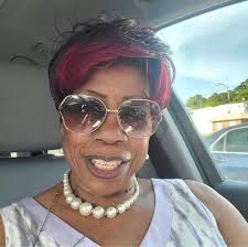 Ernestine Bush and Hostess Rashid Ali Photo Credit: Queen Bee