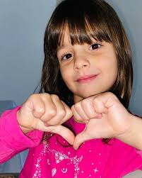 Angela Cristina Caetano S. Bianchini (@angela.bianchini.180)