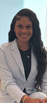 Sheri Briggs's Instagram, Twitter & Facebook