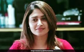 Aisha is rich in glamour, has a certain class of its own on a brighter note aisha has a refreshing first half and that's because of some brilliant performances by its supporting cast which mostly has. Kerala High Court S Relief For Lakshadweep Filmmaker Aisha Sultana In Sedition Case