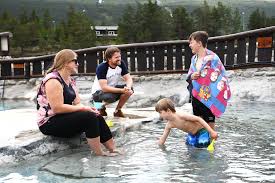 Are you looking for a campsite near lom? Camping Skjak Populaer Campingplass Matte Avvise Naermere Hundre Om Dagen Aldri Sett Sa Mye Folk