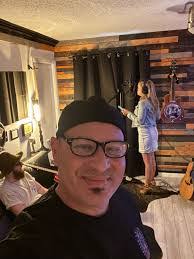 Karen Flagler's Instagram, Twitter & Facebook