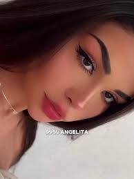 Amanda Hosterman's Instagram, Twitter & Facebook