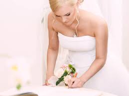 Check spelling or type a new query. Brauchtum Glaube Und Tradition Rund Ums Brautkleid
