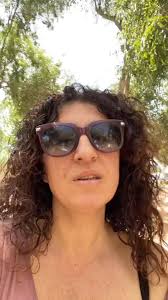 A volte lo spiego ai miei pazienti… ma ci casco anch’io., Corro, corro,  corro. Sempre di fretta, sempre con la testa piena di cose da fare., Qui,  in campeggio, sto riscoprendo la bellezza del ...