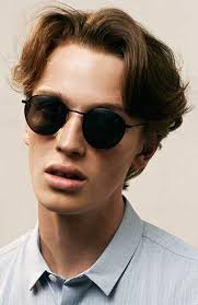 They are not too long, and some medium haircuts barely reach your shoulders. 24 Medium Mens Hairstyle 2021