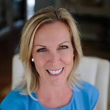 Shannon Strachan's Instagram, Twitter & Facebook