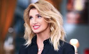 І так, нею незмінно вже шостий рік поспіль є оксана марченко. Oksana Marchenko Kardinalno Smenila Imidzh Foto Tv Ua