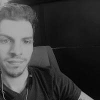 2100+ profils pour “Dellaquila”