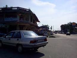 The following transit lines have routes that pass near pejabat pos gelang patah bus: Gelang Patah Mapio Net
