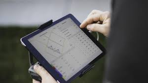 If you need a quick and simple measurement of a space, roomscan is the must have app for your apple iphone and ipad. Imging Becomes First Drone Platform With On Site Roof Measurements Adds Ai Damage Detection For Commercial Roofs Loveland Innovations